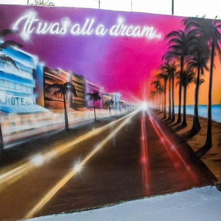 Cozy & Colorful Miami Art Canvas W/Hottub & Murals المظهر الخارجي الصورة