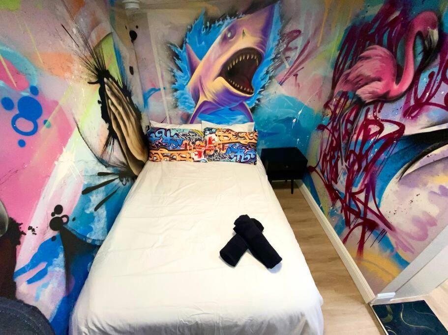 Cozy & Colorful Miami Art Canvas W/Hottub & Murals المظهر الخارجي الصورة